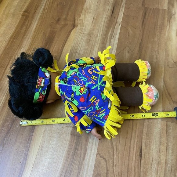 Gi Go Toy Vintage Native American Girl Doll Sleeping Eyes Black Hair Hawaiian - Picture 8 of 8